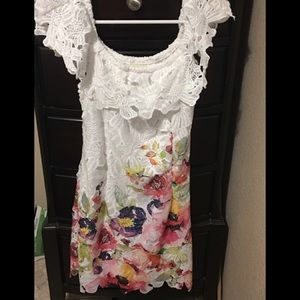 ❌SOLD❌ White floral dress